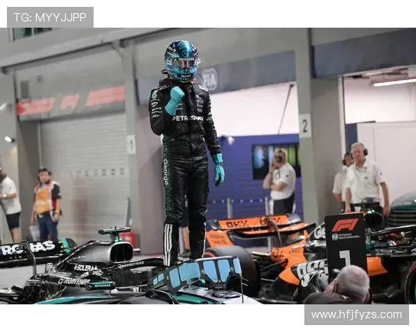 F1新加坡大奖赛排位赛 法拉利车手勒克莱尔拿下杆位